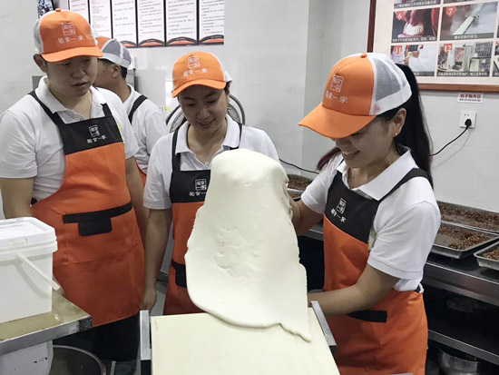 包子店加盟，特色包子培训